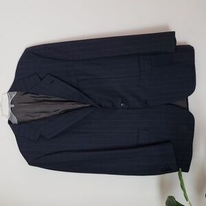 Brioni double button Blazer, Wool, Blue pinstripe, classic men's suit jacket.